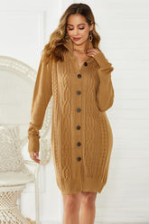 Einreihiges Strickkleid mit Twist